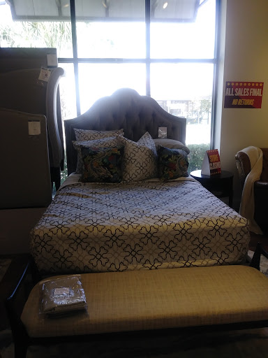 Furniture Store «Thomasville Furniture», reviews and photos, 201 S Dale Mabry Hwy, Tampa, FL 33609, USA