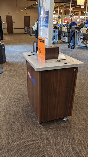 Grocery Store «Lunds & Byerlys Eden Prairie», reviews and photos, 970 Prairie Center Dr, Eden Prairie, MN 55344, USA