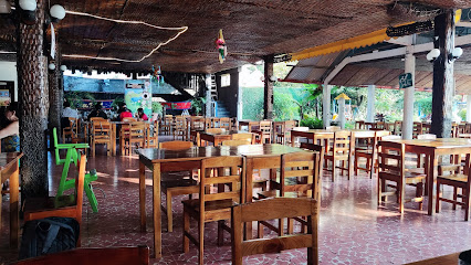 Restaurant El Sazón - Melchor Ocampo 26, Centro, 95870 Catemaco, Ver., Mexico