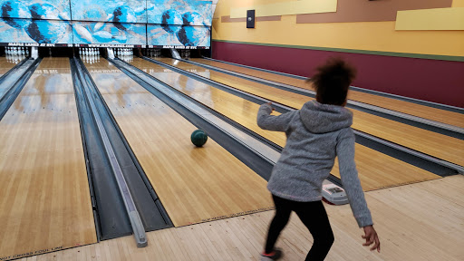 Bowling Alley «Rockville Centre Lanes», reviews and photos, 100 Maple Ave, Rockville Centre, NY 11570, USA