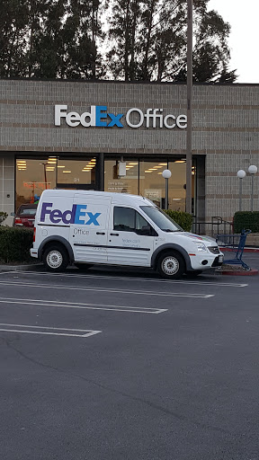 Print Shop «FedEx Office Print & Ship Center», reviews and photos, 31 Colma Blvd, Colma, CA 94014, USA