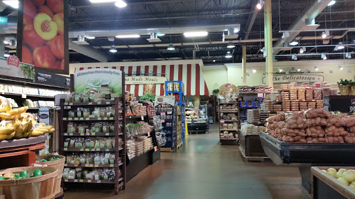 Grocery Store «Shop & Save Market», reviews and photos, 518 Metropolitan Way, Des Plaines, IL 60016, USA
