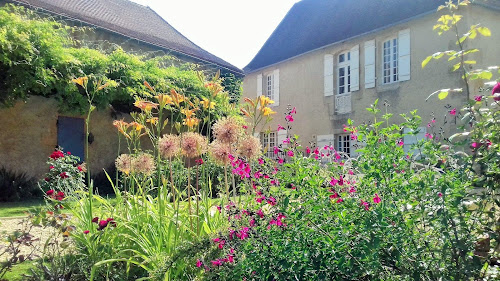 Centre de bien-être Francois Echassoux - Franck Cadoux - L’Arbre Bleu-Dordogne, chambre d'hôtes, organisation et accueil de stages Cherveix-Cubas