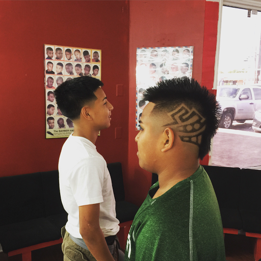 Barber Shop «Razor Sharp Cutz - Valley Hi», reviews and photos, 410 Valley Hi Dr #102, San Antonio, TX 78227, USA
