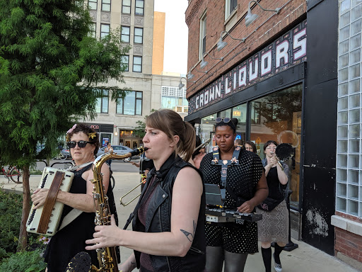 Bar «Crown Liquors», reviews and photos, 2821 N Milwaukee Ave, Chicago, IL 60618, USA