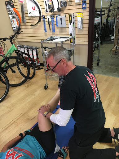 Bicycle Store «M & M Cyclery», reviews and photos, 734 Butterfield Rd, Mundelein, IL 60060, USA