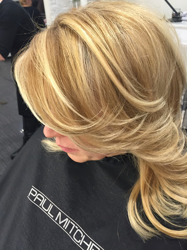 Nail Salon «Salon Von De Beauty Bar», reviews and photos, 6300 Jericho Turnpike, Commack, NY 11725, USA