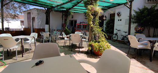 Restaurante la tierrina - Pl. de España, s/n, 21668 Campofrío, Huelva, Spain