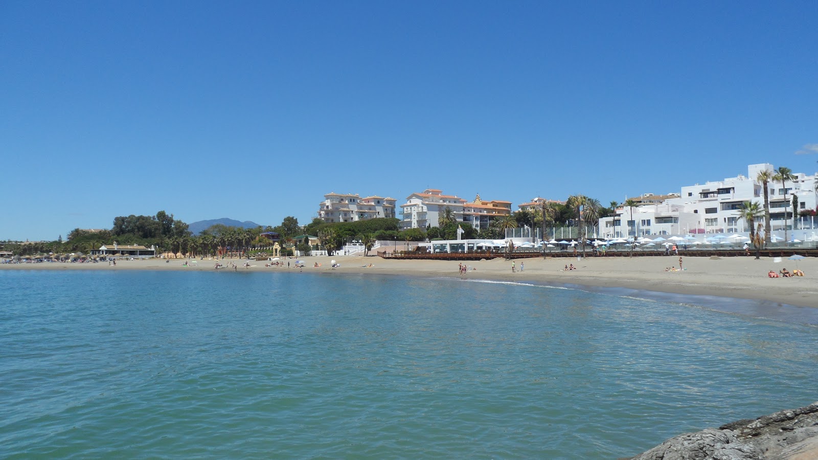 Playa del Duque'in fotoğrafı kısmen tatil bölgesi
