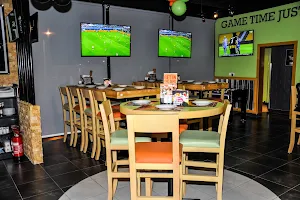 Buffalo Wings & Rings - Sari Street | بافلو وينجز آند رينجز image