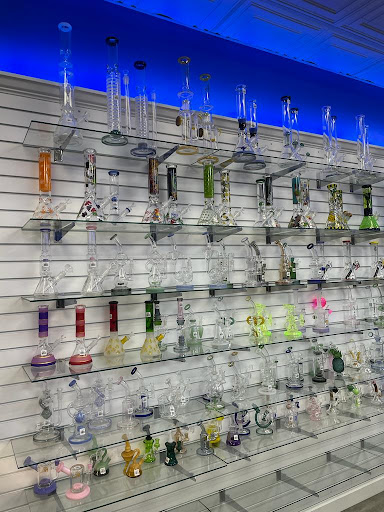 Tobacco Shop «Edmonds Smoke Shop», reviews and photos, 9794 Edmonds Way, Edmonds, WA 98020, USA