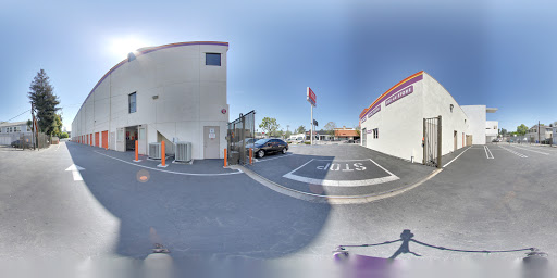 Self-Storage Facility «Public Storage», reviews and photos, 4610 Van Nuys Blvd, Sherman Oaks, CA 91403, USA