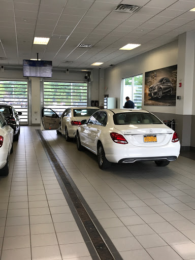 Mercedes Benz Dealer «Mercedes-Benz of Nanuet», reviews and photos, 99 NY-304, Nanuet, NY 10954, USA