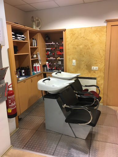 Elisabeths Haarstudio In Saubersdorf