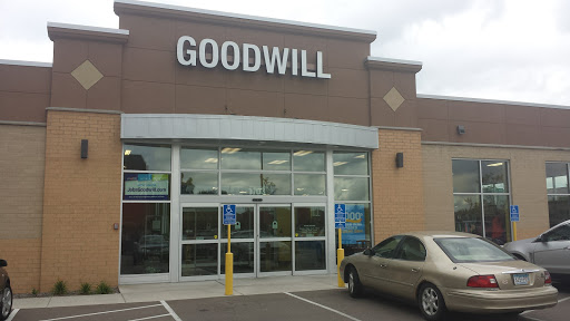 Thrift Store «Goodwill - Arden Hills», reviews and photos, 1103 County Rd E, Arden Hills, MN 55112, USA