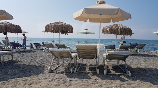Yanathes beach