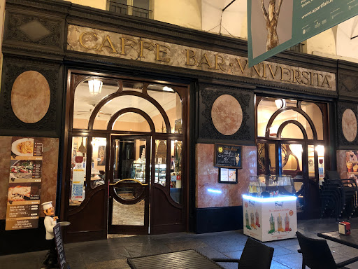 Caffè Bar Università dal 1907 - Caffetteria, Aperitivi, Apericena nel Pieno Centro di Torino.