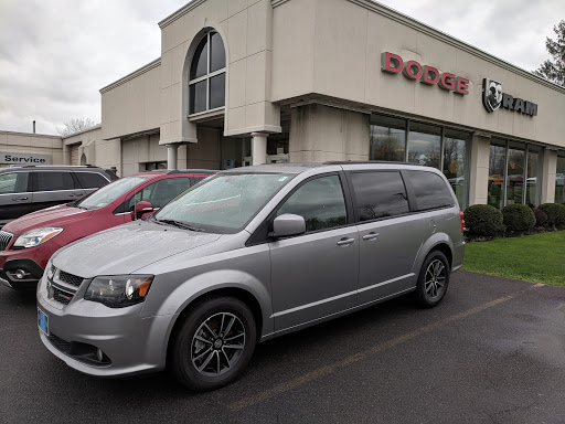 Dodge Dealer «Fayetteville Dodge Inc», reviews and photos, 5427 N Burdick St, Fayetteville, NY 13066, USA