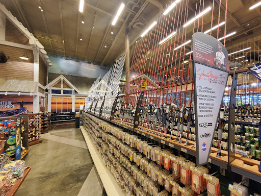 Sporting Goods Store «Bass Pro Shops», reviews and photos