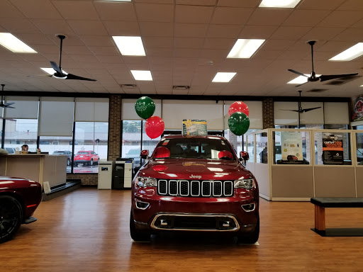 Used Car Dealer «Hayes Chrysler Dodge Jeep of Lawrenceville», reviews and photos, 719 Duluth Hwy, Lawrenceville, GA 30046, USA
