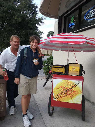 Liquor Store «Cypress Bend Liquor», reviews and photos, 1000 Powerline Rd # 1, Pompano Beach, FL 33069, USA