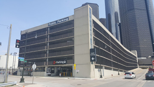 Center Garage (SP+ Parking)