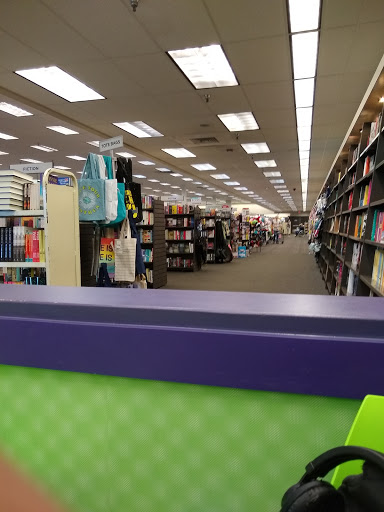 Book Store «Books-A-Million», reviews and photos, 1825 Tamiami Trail, Port Charlotte, FL 33948, USA