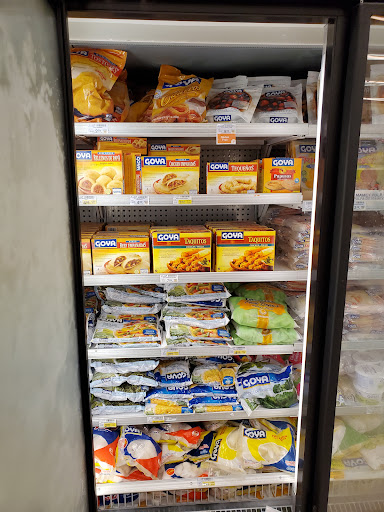 Shopping Mall «Warrenton Village Center», reviews and photos, 251 Lee Hwy, Warrenton, VA 20186, USA