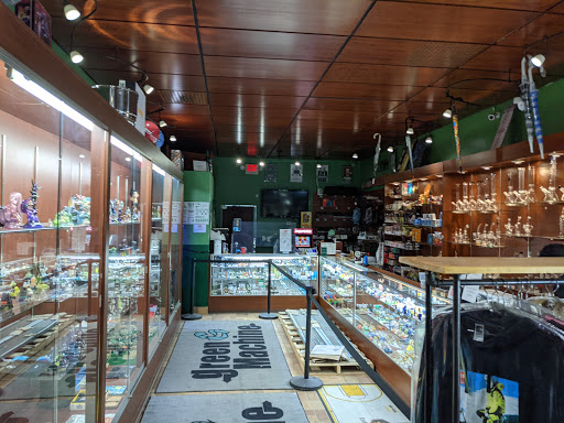 Tobacco Shop «The Green Machine», reviews and photos, 2409 Nicollet Ave, Minneapolis, MN 55404, USA