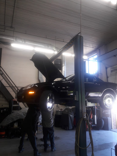 Auto Repair Shop «E & M Auto Repair & Tires», reviews and photos, 501 Olney Sandy Spring Rd, Sandy Spring, MD 20860, USA