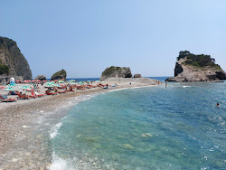 Sveti Nikola Beach'in fotoğrafı kısmen tatil bölgesi