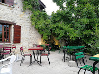 Atmosphère du Restaurant Le Vieux Logis à Serrières-sur-Ain - n°8