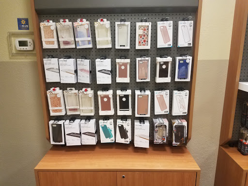 Cell Phone Store «AT&T Authorized Retailer», reviews and photos, 3949 E Castro Valley Blvd, Castro Valley, CA 94552, USA