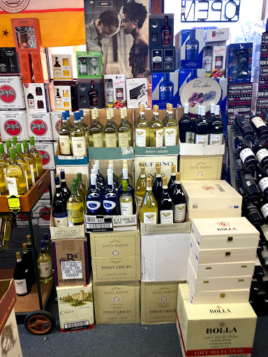 Liquor Store «West Hills Wines & Liquors», reviews and photos, 1720 New York Ave, Huntington Station, NY 11746, USA