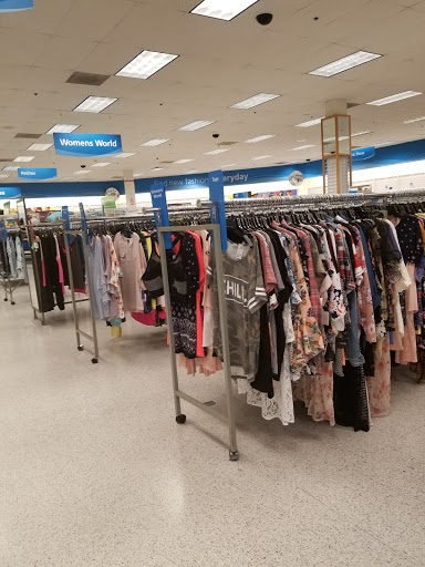 Clothing Store «Ross Dress for Less», reviews and photos, 1023 Edwards Ferry Rd NE, Leesburg, VA 20176, USA