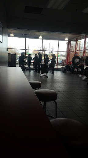 Tire Shop «Discount Tire Store - Saint Paul, MN», reviews and photos, 1350 University Ave W, St Paul, MN 55104, USA