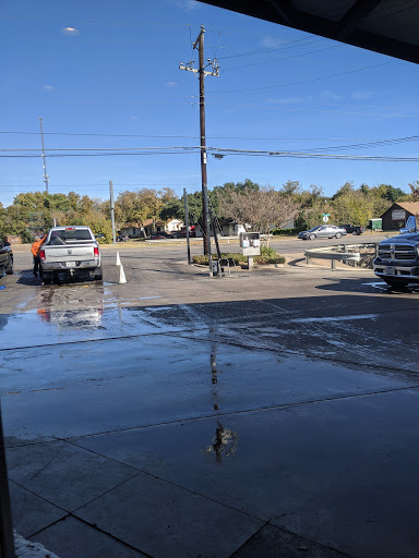 Car Wash «Genie Carwash & Fast Lube», reviews and photos, 916 N Valley Mills Dr, Waco, TX 76710, USA