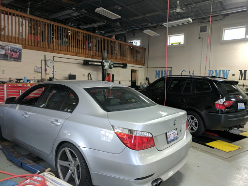 Auto Repair Shop «Hollis Brothers Auto Service», reviews and photos, 250 E Main St, Barrington, IL 60010, USA