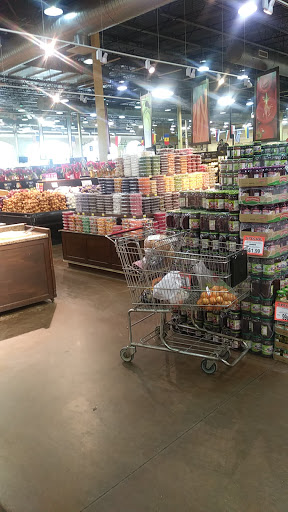 Grocery Store «Shop & Save Market», reviews and photos, 518 Metropolitan Way, Des Plaines, IL 60016, USA