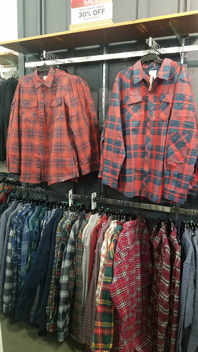 Clothing Store «L.L. Bean Outlet», reviews and photos, 1 Freeport Village Station, Freeport, ME 04033, USA