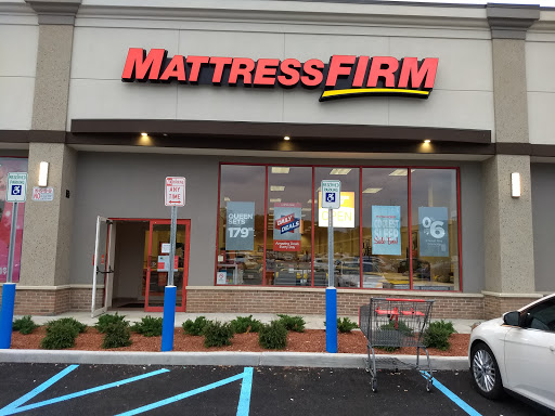 Mattress Store «Mattress Firm Crompond», reviews and photos, 3333 Crompond Rd, Yorktown Heights, NY 10598, USA