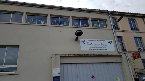 École privée École primaire privée Sainte-Marie Chaumont