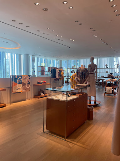 Leather Goods Store «Hermès», reviews and photos, 163 NE 39th St, Miami, FL 33137, USA