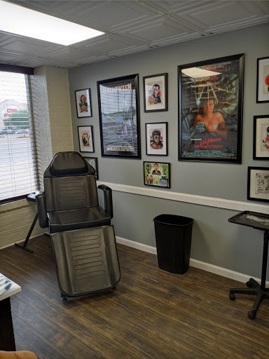 Tattoo Shop «Unlimited Mind Tattoo», reviews and photos, 1121 Texas Ave, Texas City, TX 77590, USA