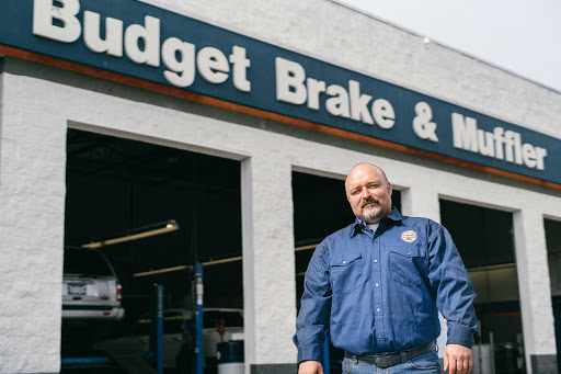 Budget Brake & Muffler Auto Centres, 15235 Fraser Hwy, Surrey, BC V3R 3P3, Canada, 