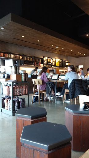 Coffee Shop «Starbucks», reviews and photos, 1121 S College St, Auburn, AL 36832, USA