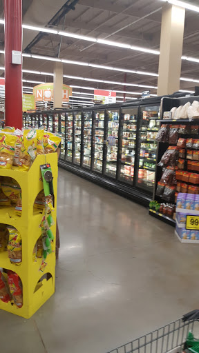 Grocery Store «Grocery Outlet Bargain Market», reviews and photos, 1340 E 7th St, Long Beach, CA 90813, USA