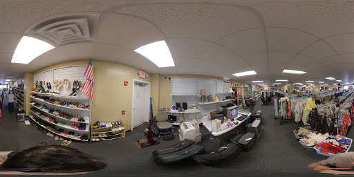 Donations Center «Salvation Army Thrift Store», reviews and photos