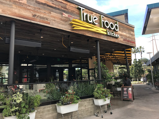 Shopping Mall «The Point», reviews and photos, 850 S Sepulveda Blvd, El Segundo, CA 90245, USA