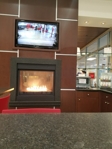 Toyota Dealer «Doxon Toyota of Auburn», reviews and photos, 3405 Auburn Way N, Auburn, WA 98002, USA